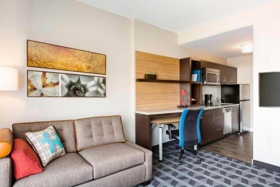 Towneplace Suites By Marriott Lima Bagian luar foto