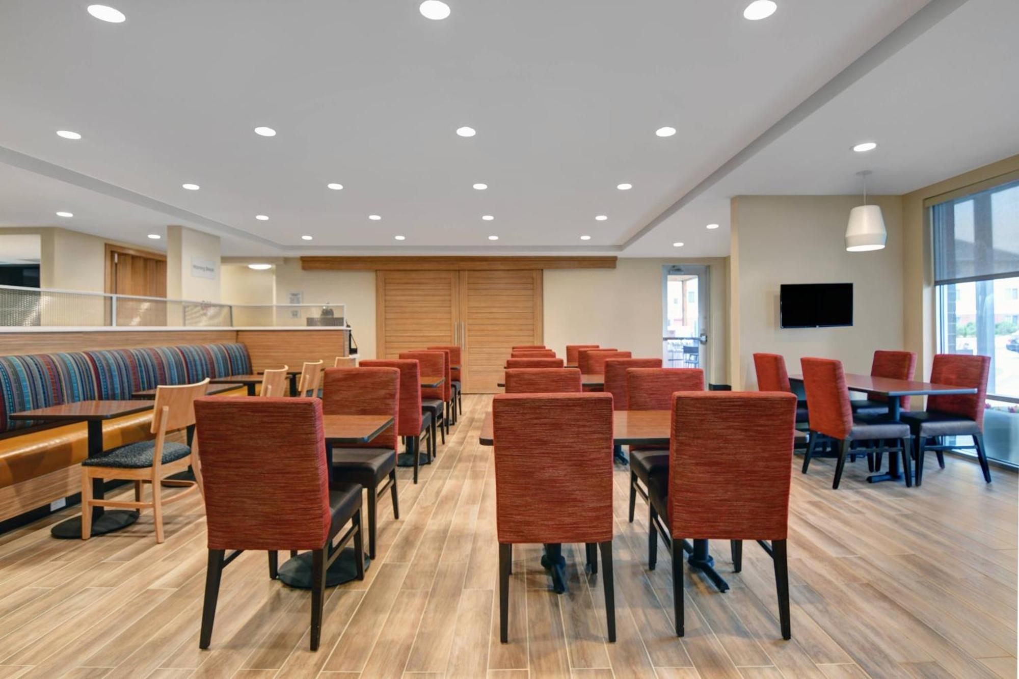 Towneplace Suites By Marriott Lima Bagian luar foto